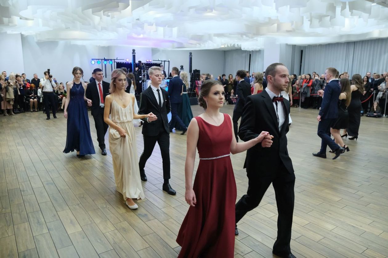  Studniówka 2019: Bal maturzystów XXIII LO w hotelu In Between (zdjęcie 148) - Autor: Maciej Kaczanowski