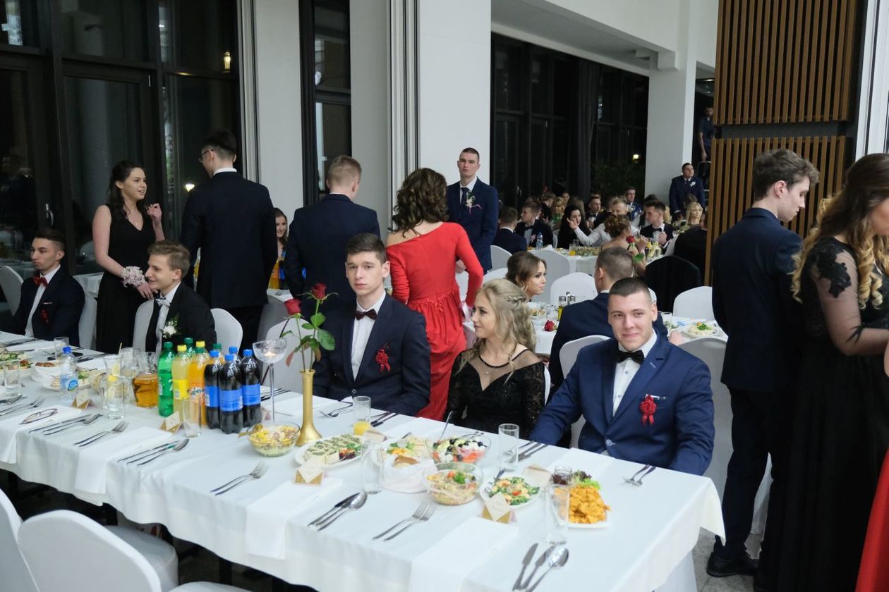  Studniówka 2019: Bal maturzystów PSBiG w hotelu Atelia  (zdjęcie 8) - Autor: Maciej Kaczanowski