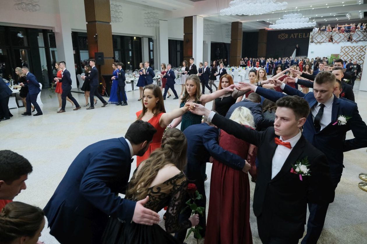  Studniówka 2019: Bal maturzystów PSBiG w hotelu Atelia  (zdjęcie 133) - Autor: Maciej Kaczanowski
