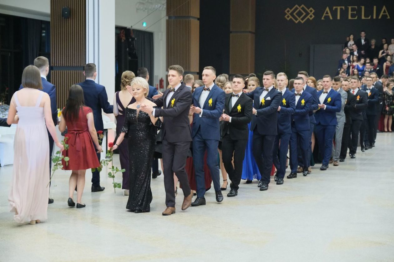  Studniówka 2019: Bal maturzystów PSBiG w hotelu Atelia  (zdjęcie 61) - Autor: Maciej Kaczanowski