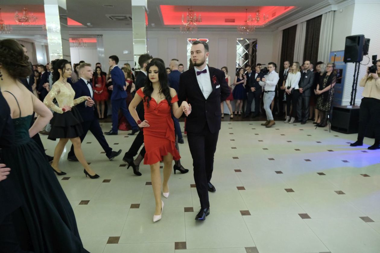  Studniówka 2019: Bal maturzystów XIV LO w hotelu Luxor (zdjęcie 43) - Autor: Maciej Kaczanowski