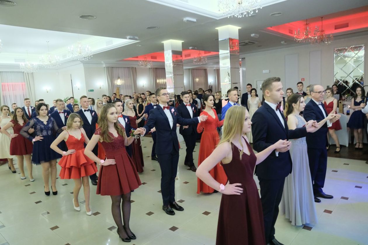  Studniówka 2019: Bal maturzystów XIV LO w hotelu Luxor (zdjęcie 46) - Autor: Maciej Kaczanowski