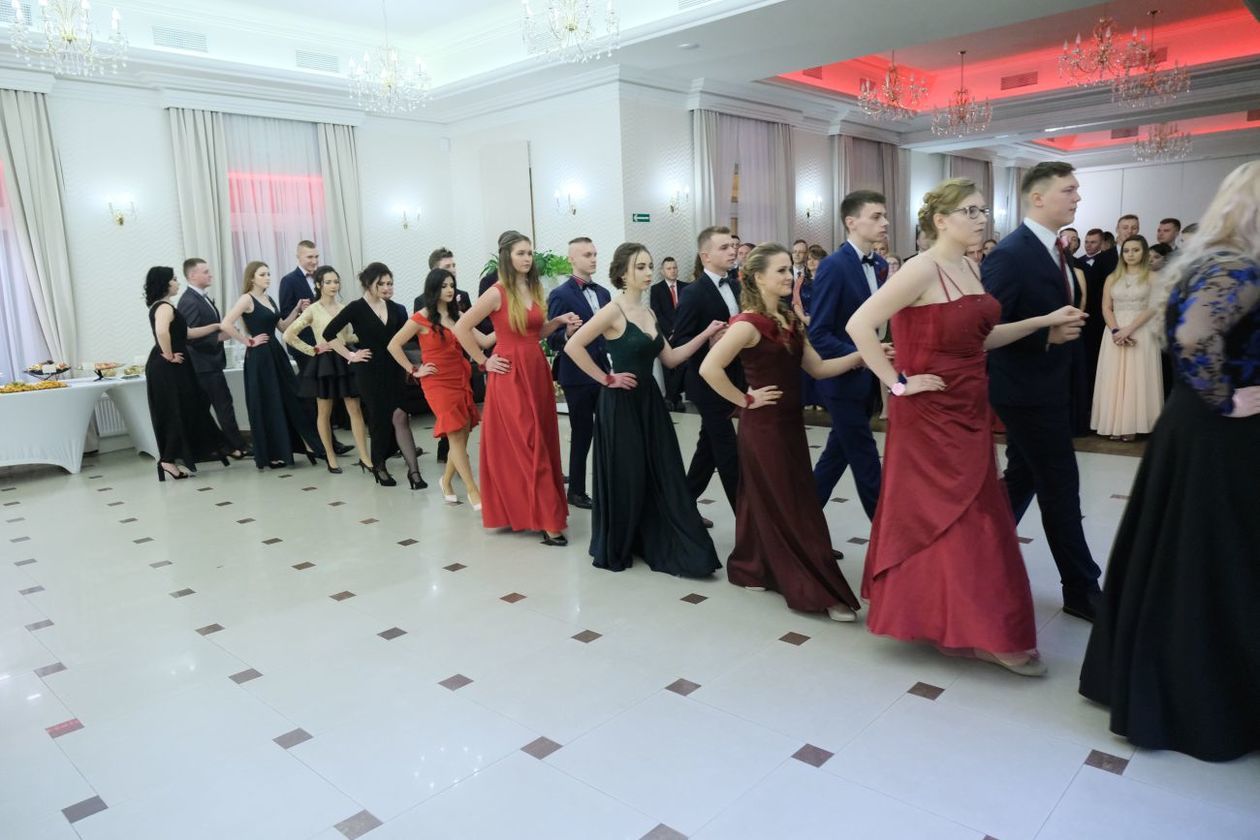  Studniówka 2019: Bal maturzystów XIV LO w hotelu Luxor (zdjęcie 36) - Autor: Maciej Kaczanowski