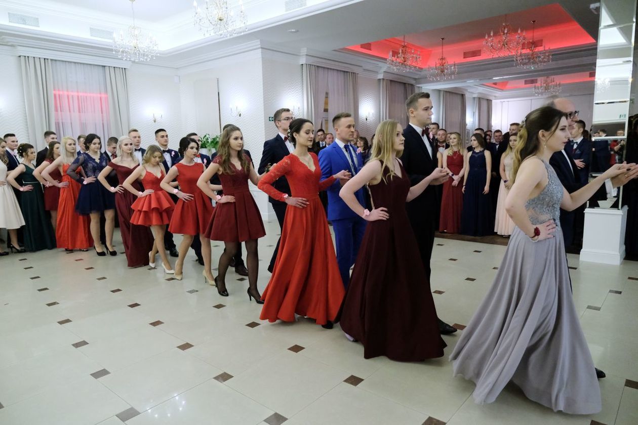  Studniówka 2019: Bal maturzystów XIV LO w hotelu Luxor (zdjęcie 32) - Autor: Maciej Kaczanowski