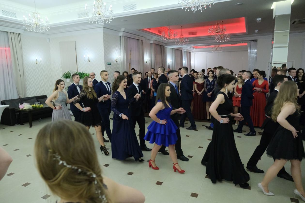  Studniówka 2019: Bal maturzystów XIV LO w hotelu Luxor (zdjęcie 71) - Autor: Maciej Kaczanowski