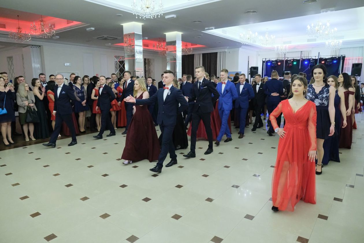  Studniówka 2019: Bal maturzystów XIV LO w hotelu Luxor (zdjęcie 78) - Autor: Maciej Kaczanowski