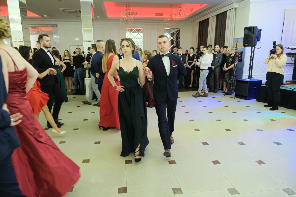  Studniówka 2019: Bal maturzystów XIV LO w hotelu Luxor (zdjęcie 42) - Autor: Maciej Kaczanowski