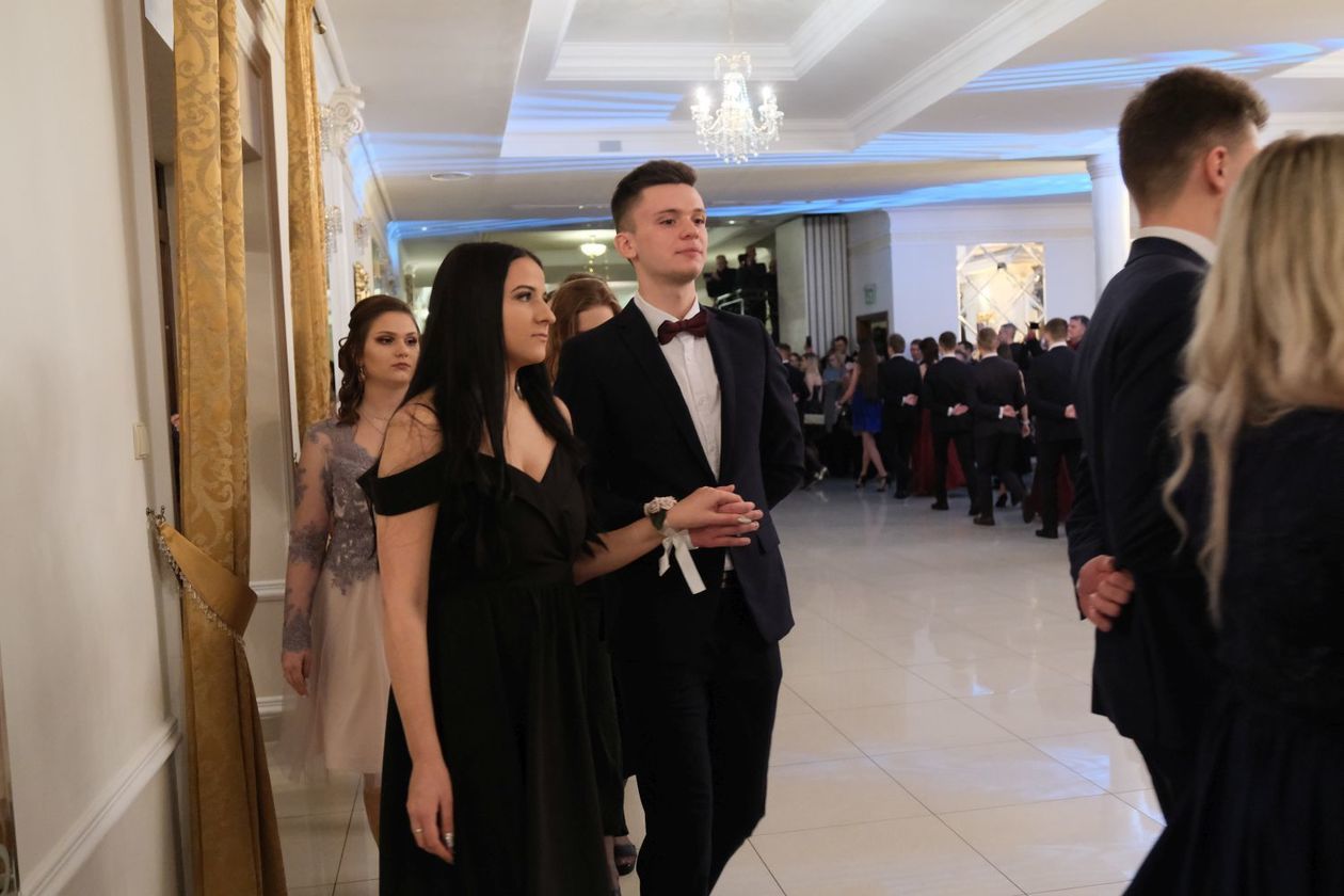  Studniówka 2019: Bal maturzystów XIX LO w hotelu Vesaria  - Autor: Maciej Kaczanowski