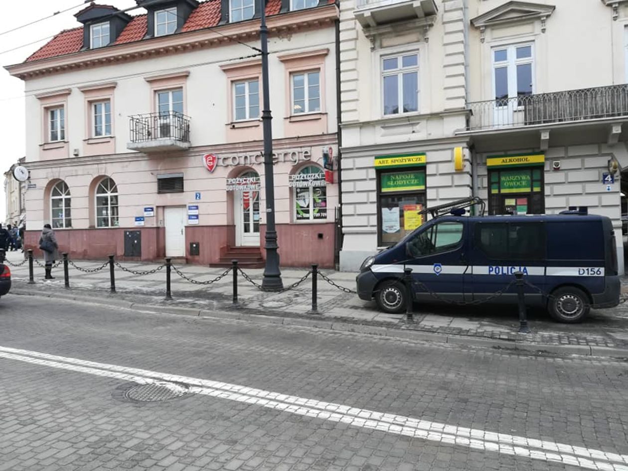  Alarm bombowy w biurach poselskich PO w Lublinie (zdjęcie 5) - Autor: Tomasz Maciuszczak
