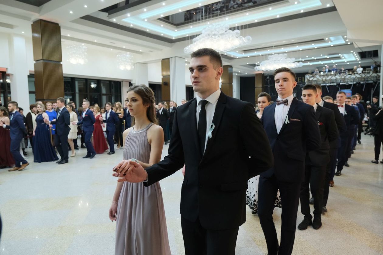  Studniówka 2019: Bal maturzystów V LO w hotelu Atelia (zdjęcie 164) - Autor: Maciej Kaczanowski