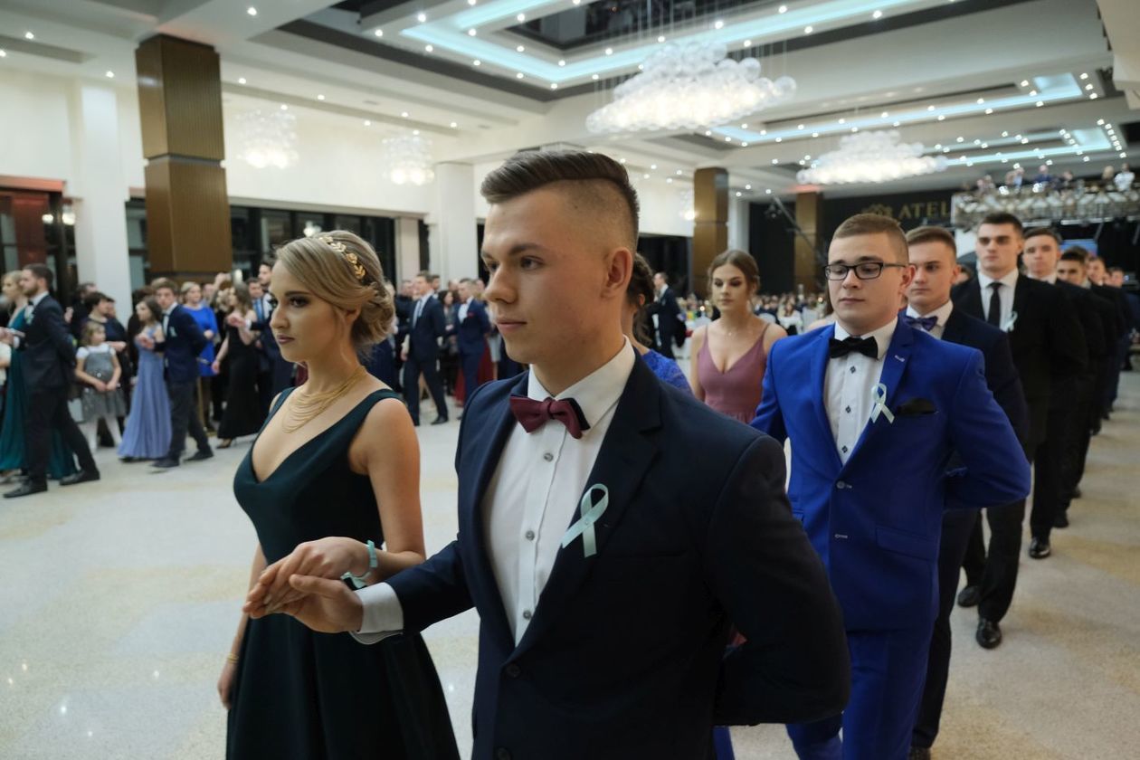  Studniówka 2019: Bal maturzystów V LO w hotelu Atelia (zdjęcie 162) - Autor: Maciej Kaczanowski