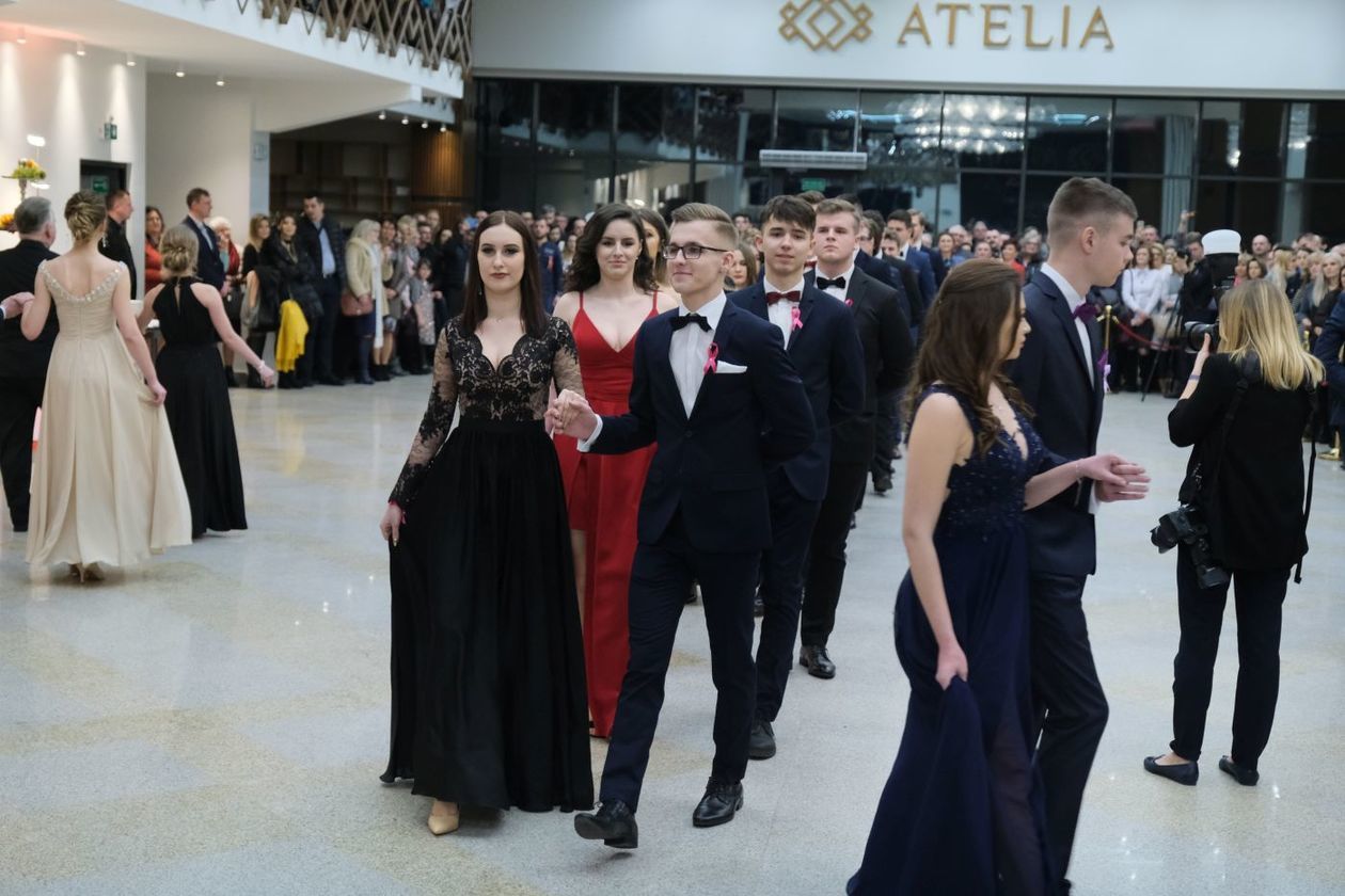  Studniówka 2019: Bal maturzystów V LO w hotelu Atelia (zdjęcie 50) - Autor: Maciej Kaczanowski