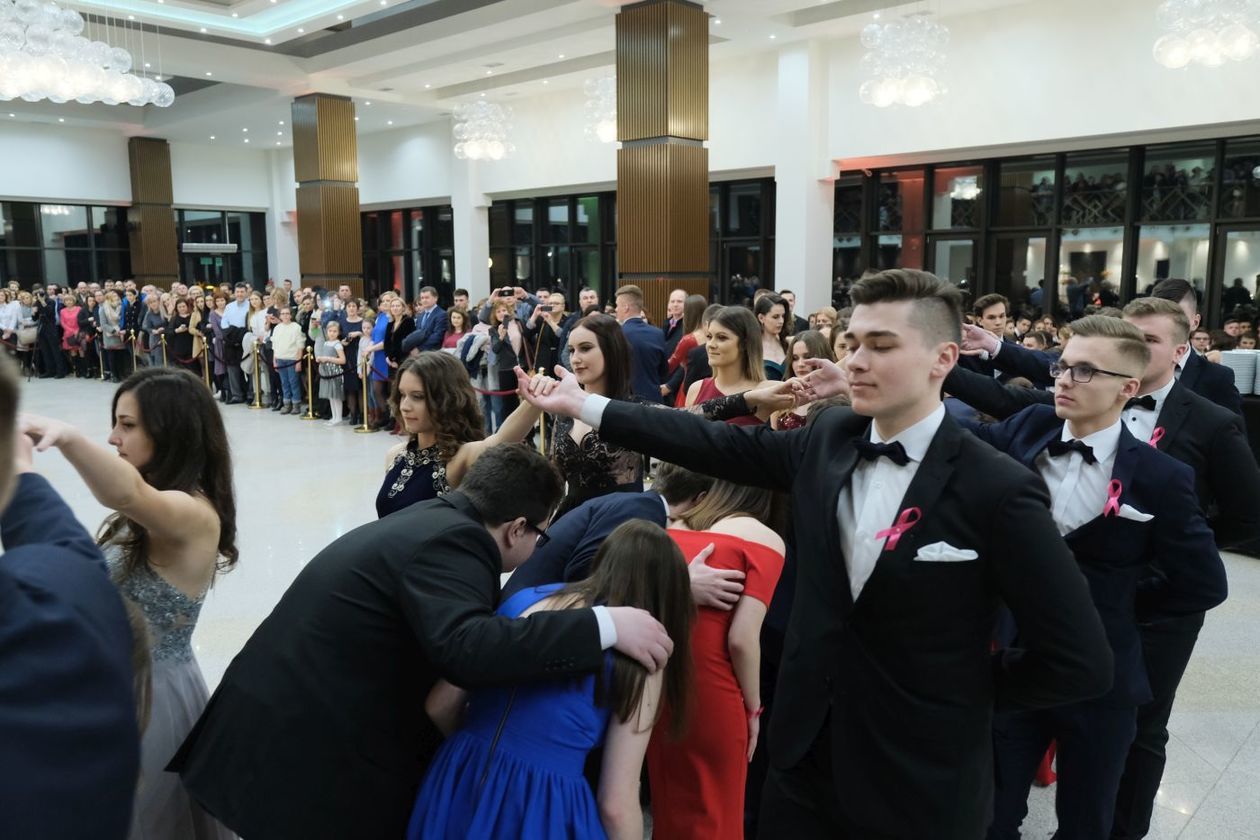  Studniówka 2019: Bal maturzystów V LO w hotelu Atelia (zdjęcie 65) - Autor: Maciej Kaczanowski