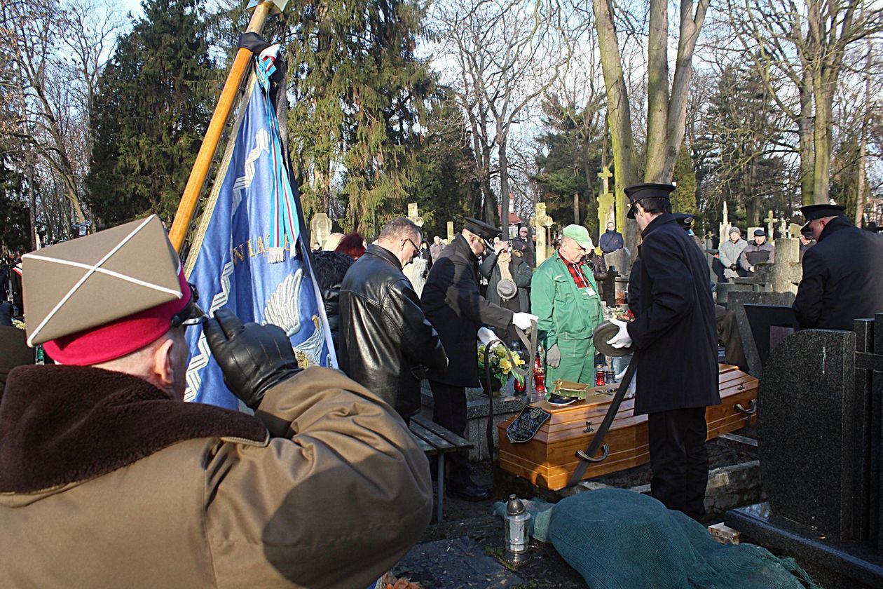  Pogrzeb Władysława Stefana Grzyba, klikona miejskiego (zdjęcie 1) - Autor: Mirosław Trembecki