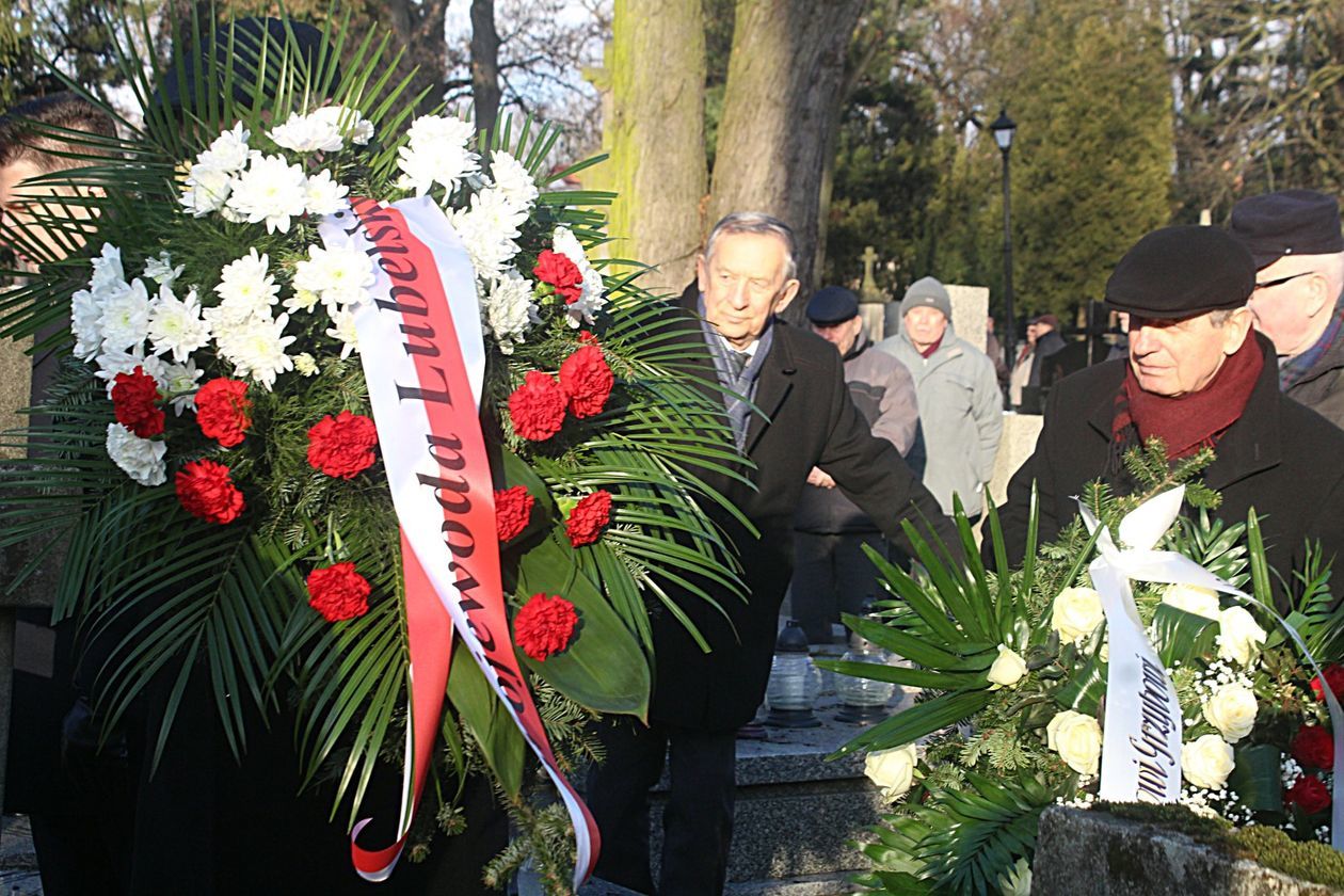  Pogrzeb Władysława Stefana Grzyba, klikona miejskiego (zdjęcie 1) - Autor: Mirosław Trembecki