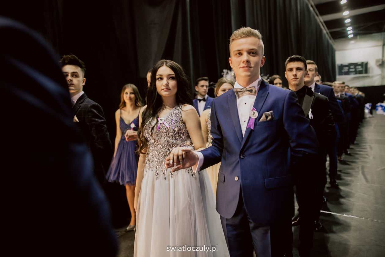  Studniówka uczniów III LO w Zamościu (zdjęcie 1) - Autor: Kazimierz Chmiel