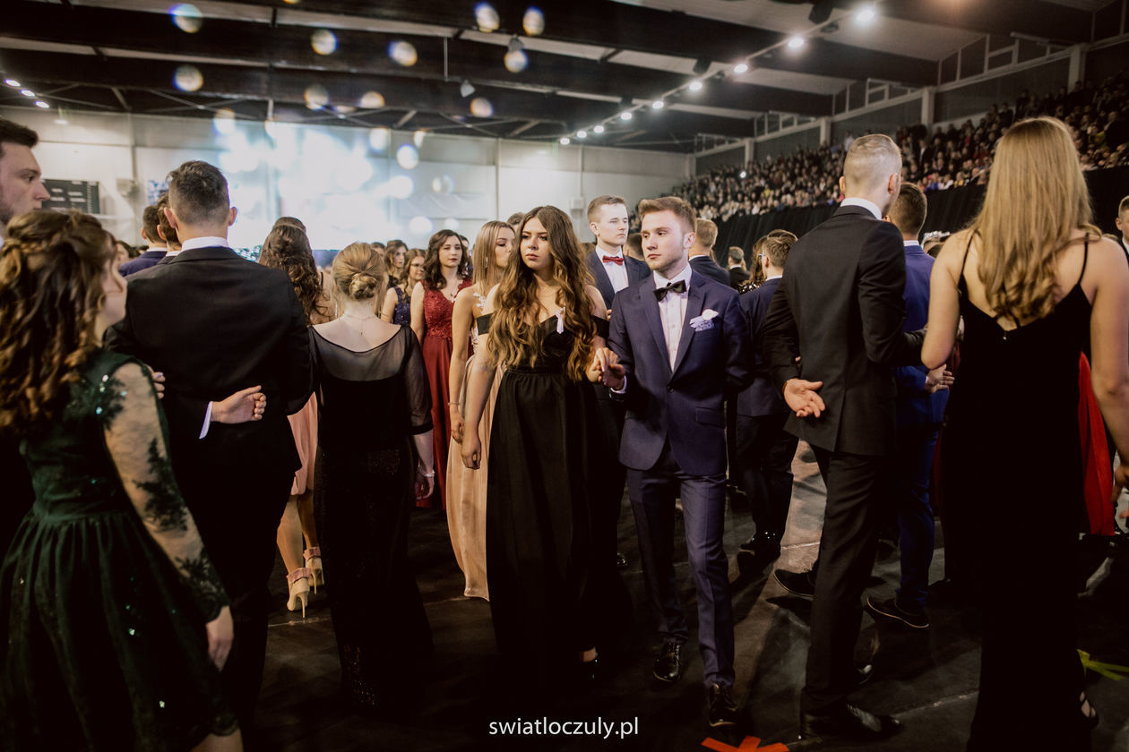  Studniówka uczniów III LO w Zamościu (zdjęcie 1) - Autor: Kazimierz Chmiel