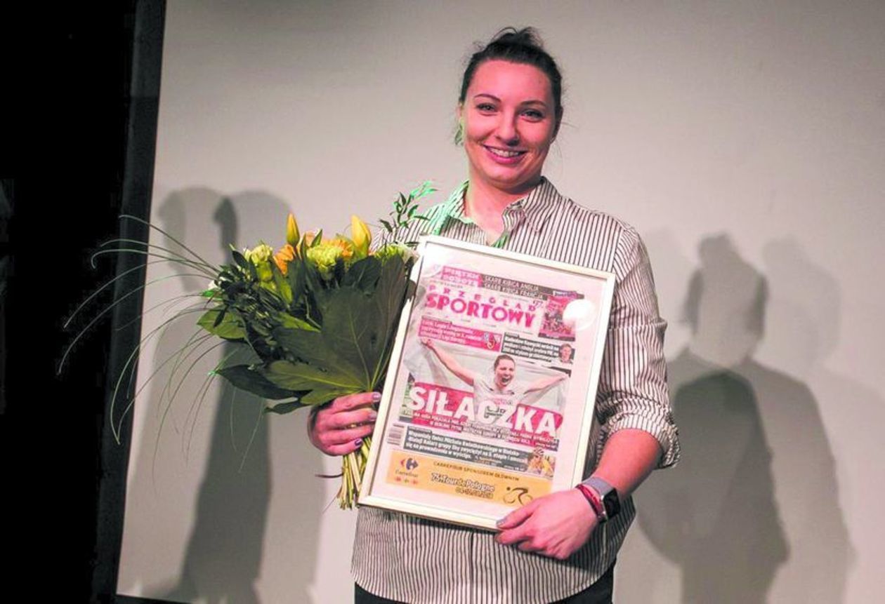  <p><strong>Paulina Guba</strong></p>
<p>Zawodniczka AZS UMCS. Sportowiec Roku Dziennika Wschodniego 2018. W ubiegłym roku wywalczyła złoty medal mistrzostw Europy w pchnięciu kulą. Świetnie spisywała się też na innych międzynarodowych imprezach, a do swojej kolekcji dołożyła też kolejny tytuł mistrzyni Polski.&nbsp;</p>
<p><strong>Kod SMS SUKCES.58</strong></p>