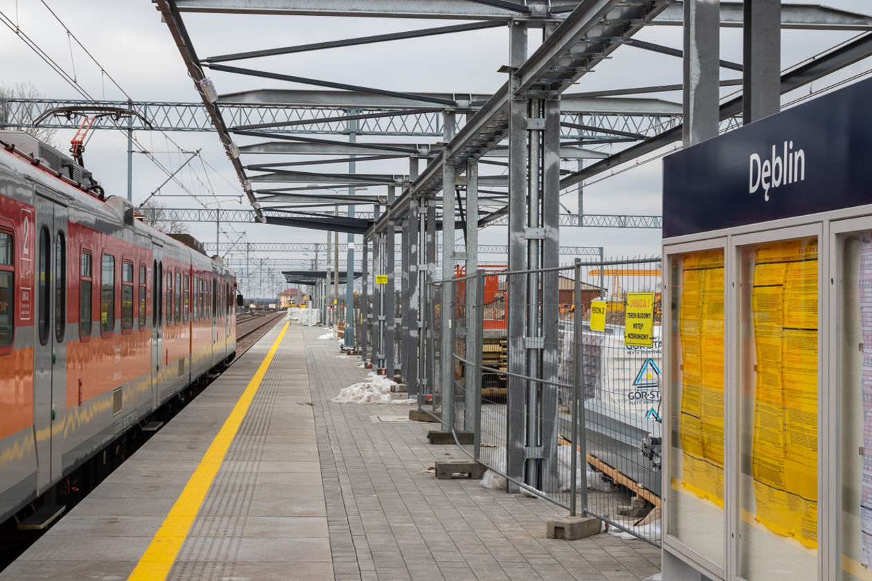  Stacja Dęblin w trakcie modernizacji. Styczeń 2019 (zdjęcie 1) - Autor: Grzegorz Szędzioł