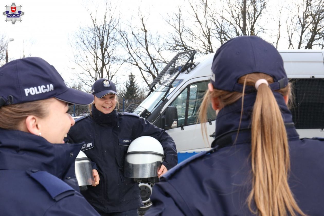  Policjantki i pracownice cywilne KWP Lublin (zdjęcie 1) - Autor: KWP Lublin