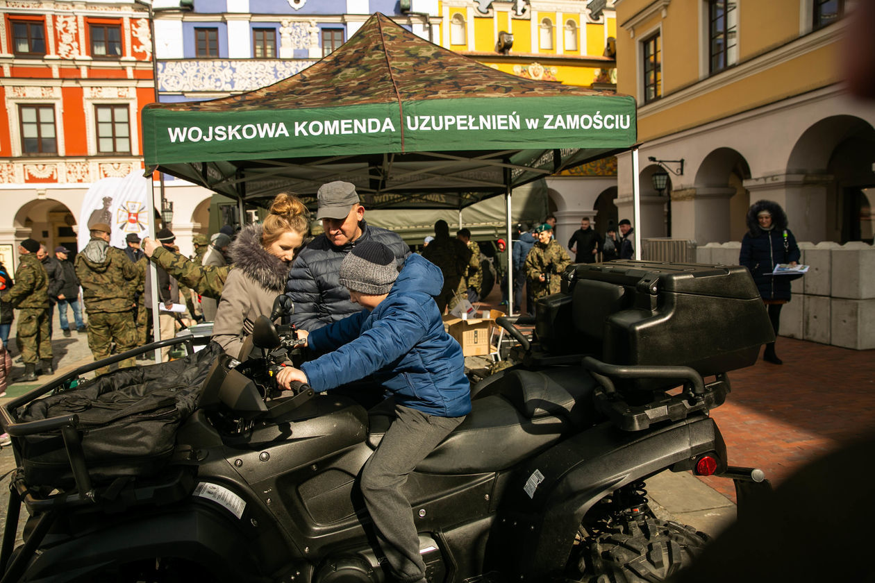  Piknik wojskowy w Zamościu (zdjęcie 1) - Autor: Kazimierz Chmiel