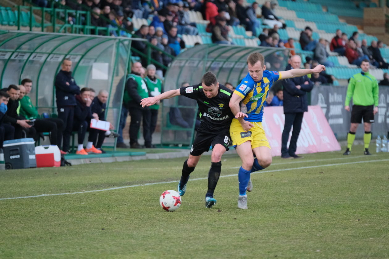  Górnik Łęczna vs Elana Toruń 1:1 (zdjęcie 1) - Autor: Maciej Kaczanowski