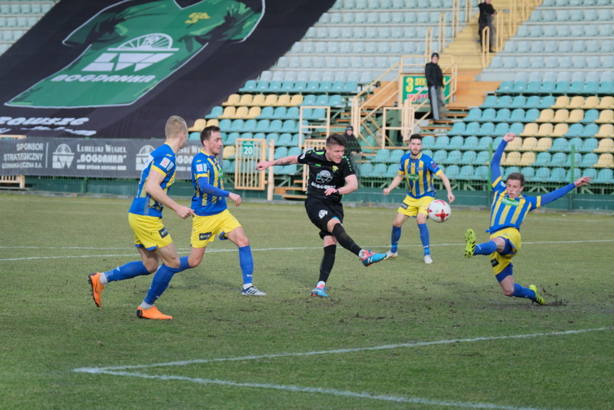  Górnik Łęczna vs Elana Toruń 1:1 (zdjęcie 1) - Autor: Maciej Kaczanowski