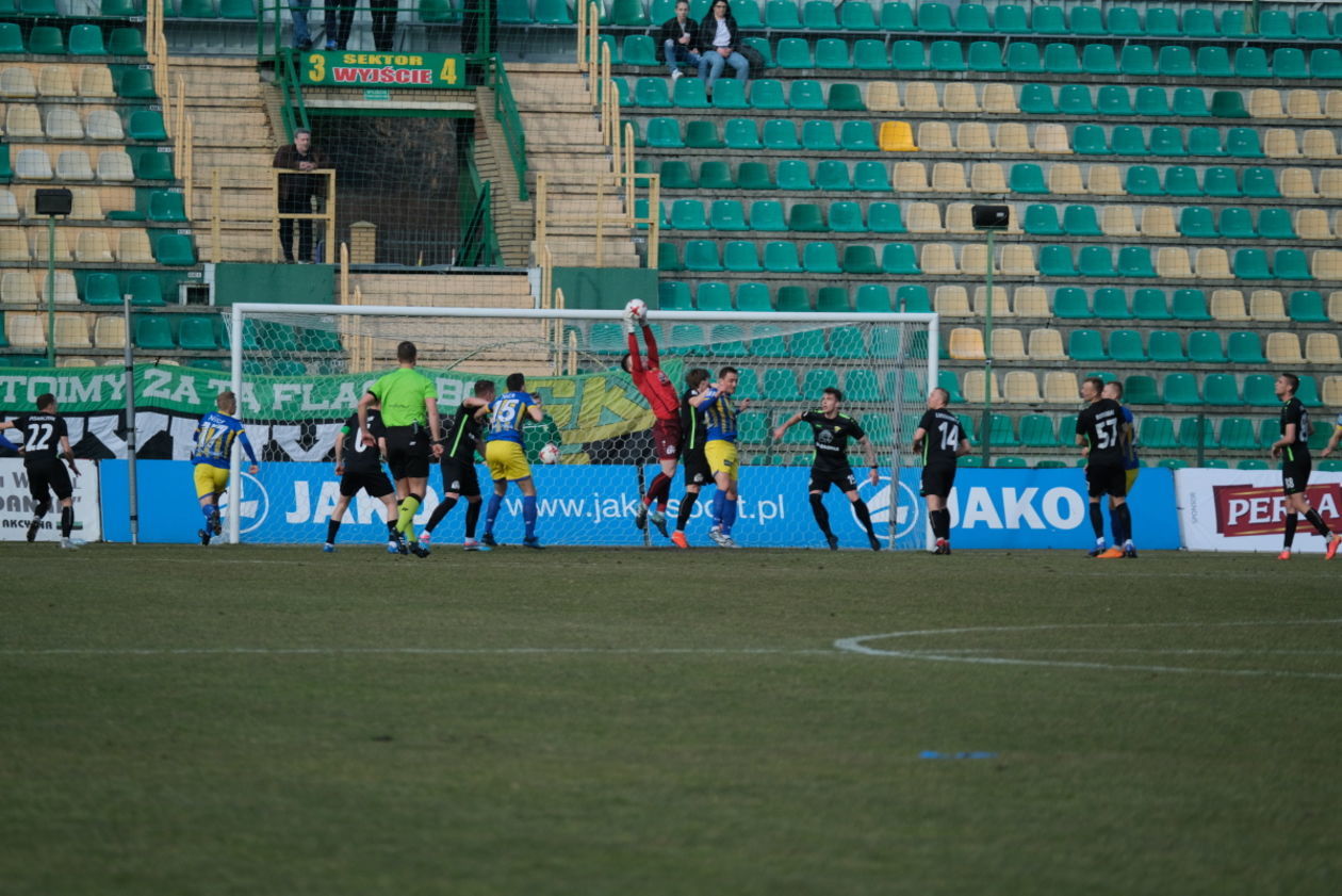  Górnik Łęczna vs Elana Toruń 1:1 (zdjęcie 1) - Autor: Maciej Kaczanowski