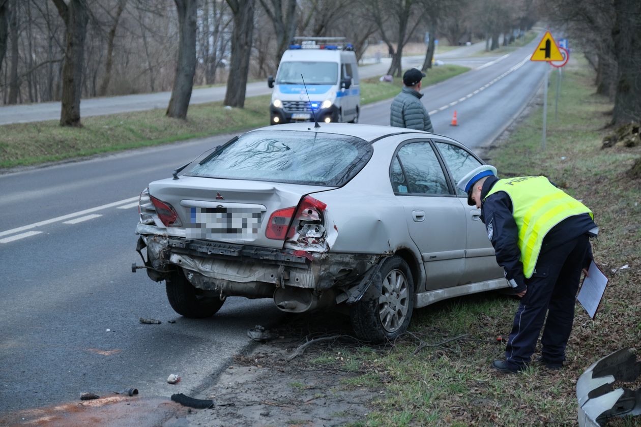  Wypadek na ul. Zemborzyckiej w Lublinie (zdjęcie 1) - Autor: Maciej Kaczanowski