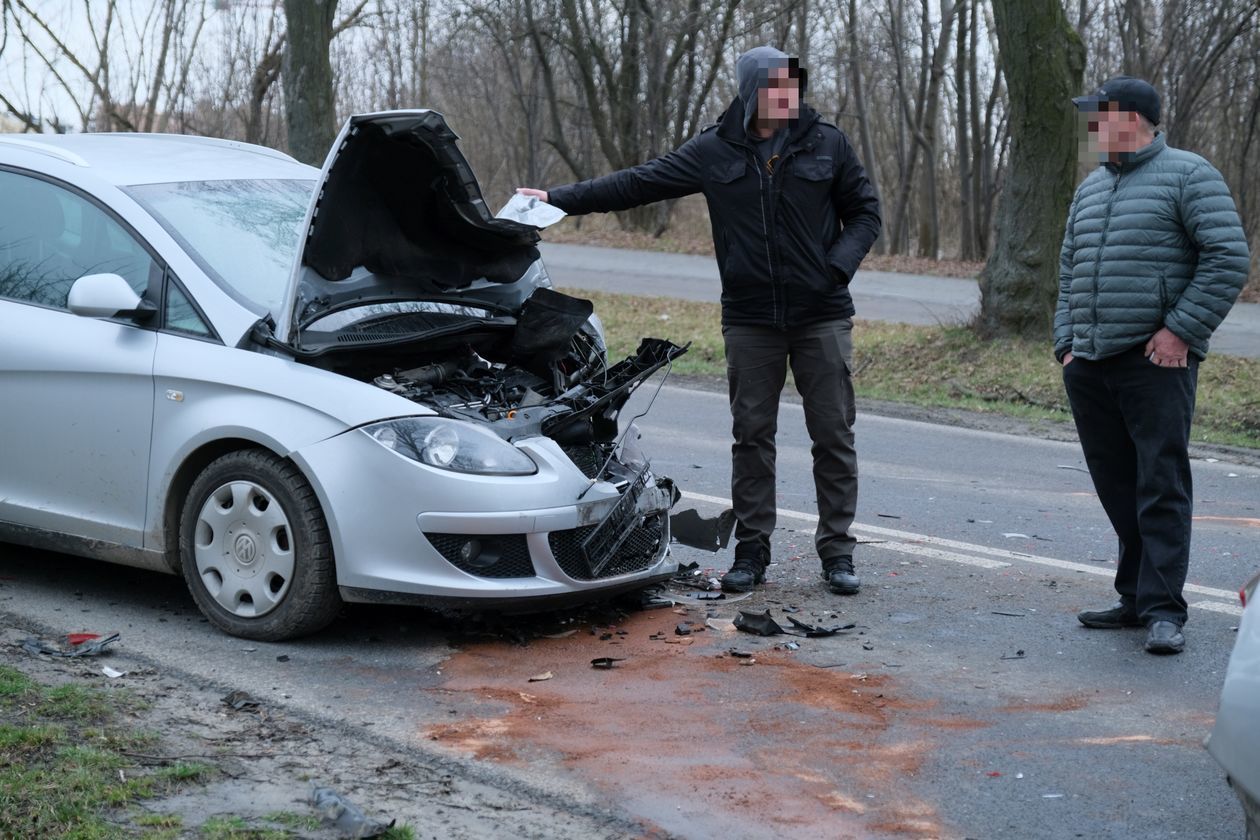  Wypadek na ul. Zemborzyckiej w Lublinie (zdjęcie 1) - Autor: Maciej Kaczanowski