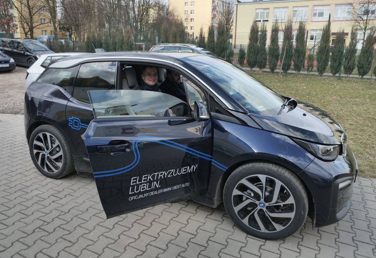 Strażnicy miejscy testują elektryczne BMW - Autor: Krzysztof Mazur