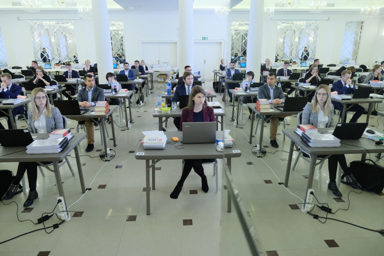  Egzamin radcowski w hotelu Luxor (zdjęcie 1) - Autor: Maciej Kaczanowski
