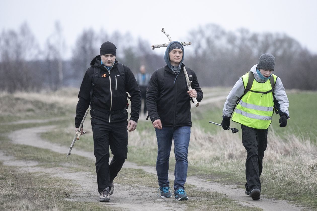  Ekstremalna Droga Krzyżowa z Lublina do Lubartowa (zdjęcie 1) - Autor: Jacek Szydłowski