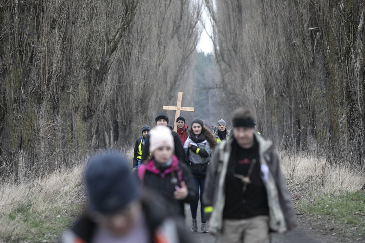  Ekstremalna Droga Krzyżowa z Lublina do Lubartowa (zdjęcie 1) - Autor: Jacek Szydłowski