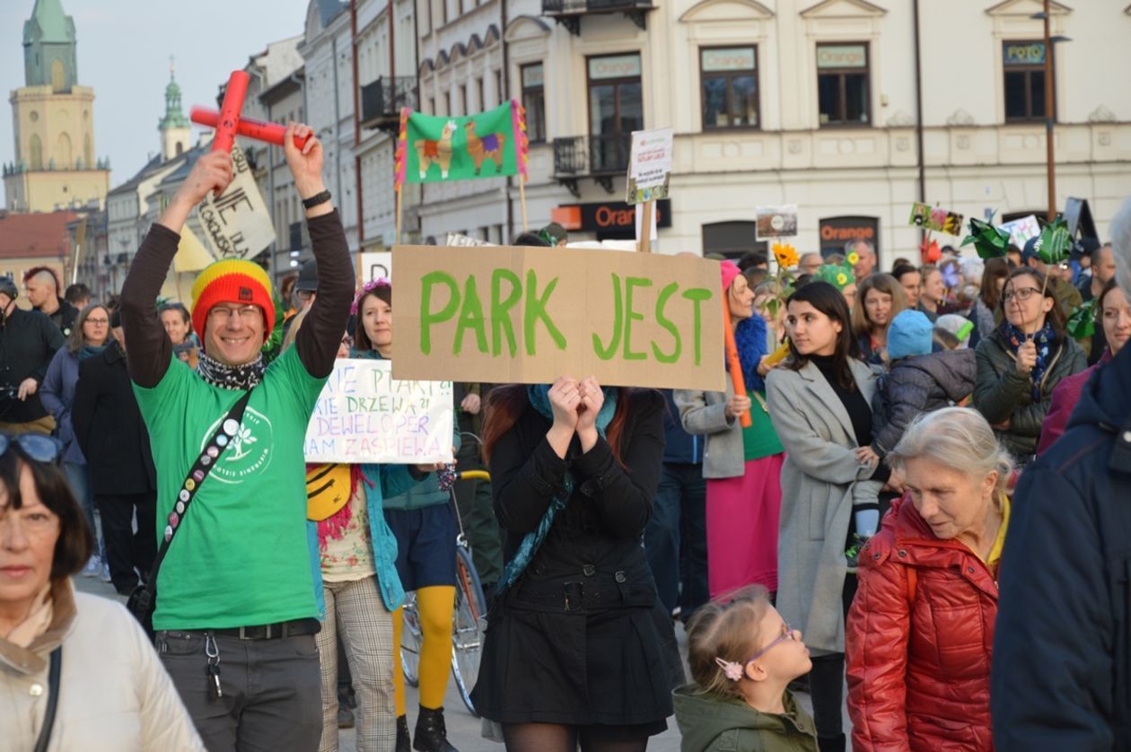  Marsz dla Górek Czechowskich - NIE dla blokowisk (zdjęcie 3) - Autor: Michał Wolny