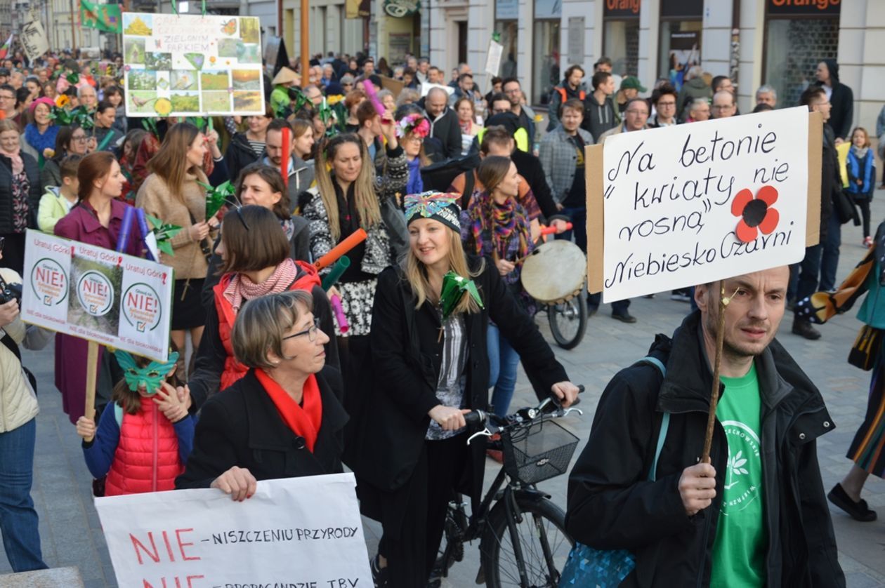  Marsz dla Górek Czechowskich - NIE dla blokowisk (zdjęcie 3) - Autor: Michał Wolny