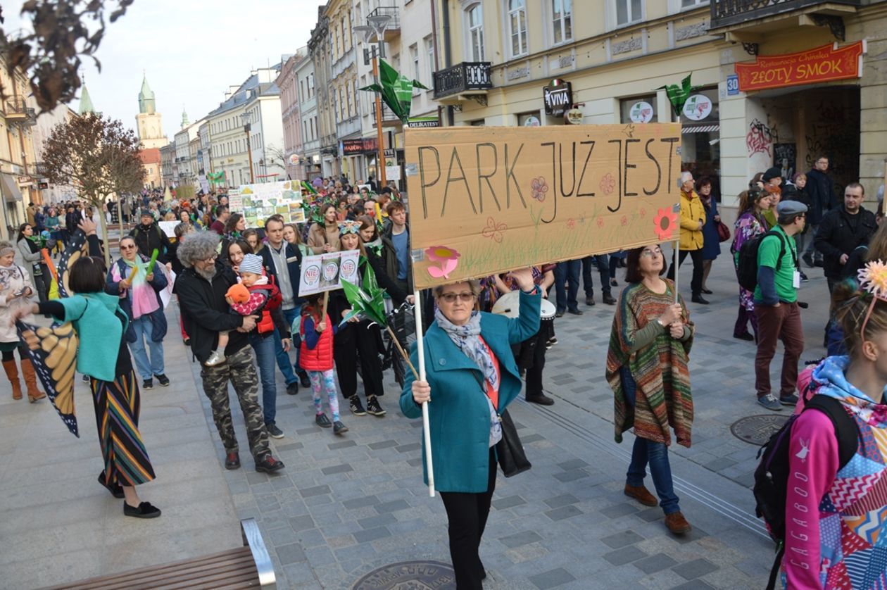  Marsz dla Górek Czechowskich - NIE dla blokowisk (zdjęcie 3) - Autor: Michał Wolny