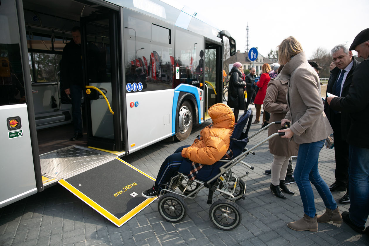  Nowe centrum przesiadkowe przy ul. Peowiaków w Zamościu (zdjęcie 1) - Autor: Kazimierz Chmiel