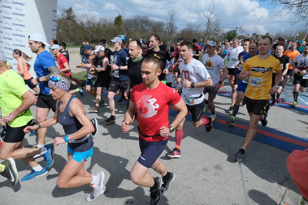  4 Dycha do Maratonu na Zalewem Zemborzyckim (zdjęcie 1) - Autor: Maciej Kaczanowski