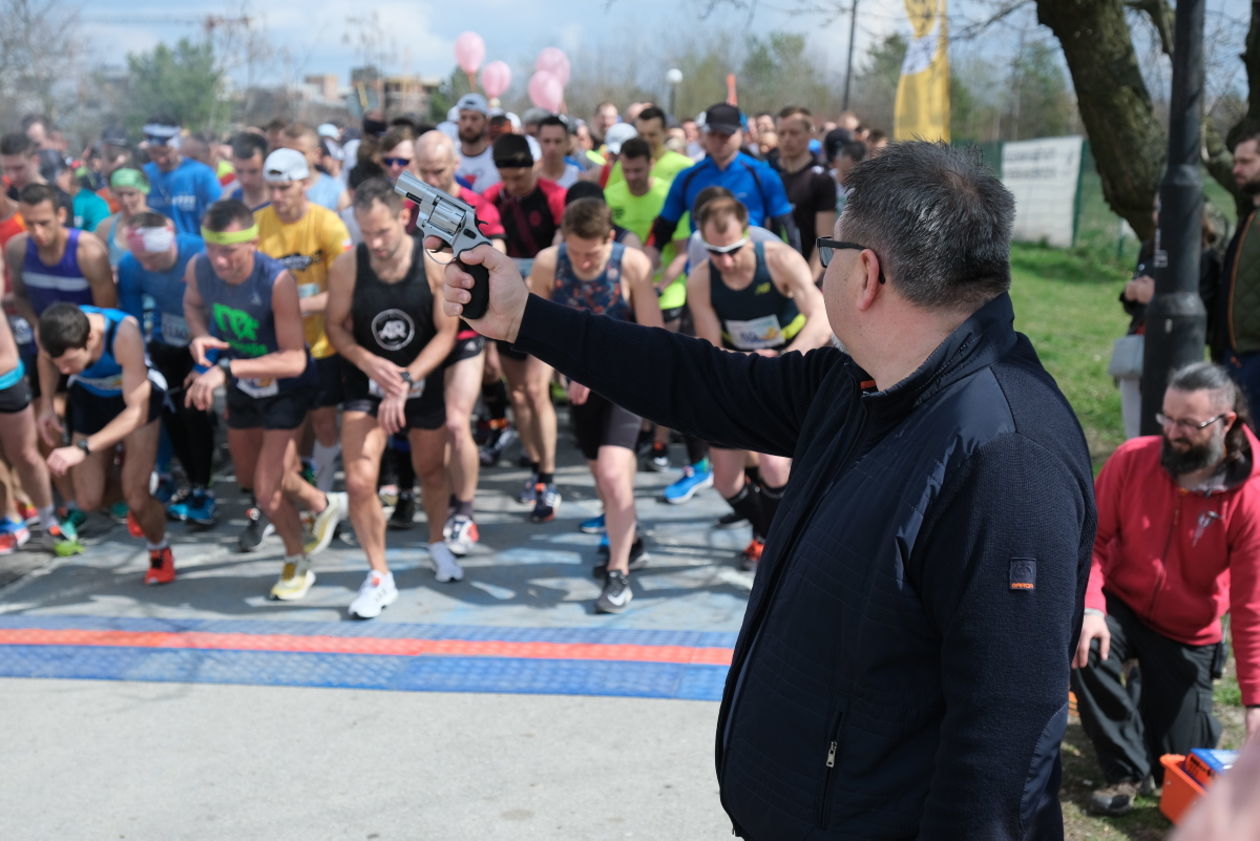  4 Dycha do Maratonu na Zalewem Zemborzyckim (zdjęcie 1) - Autor: Maciej Kaczanowski