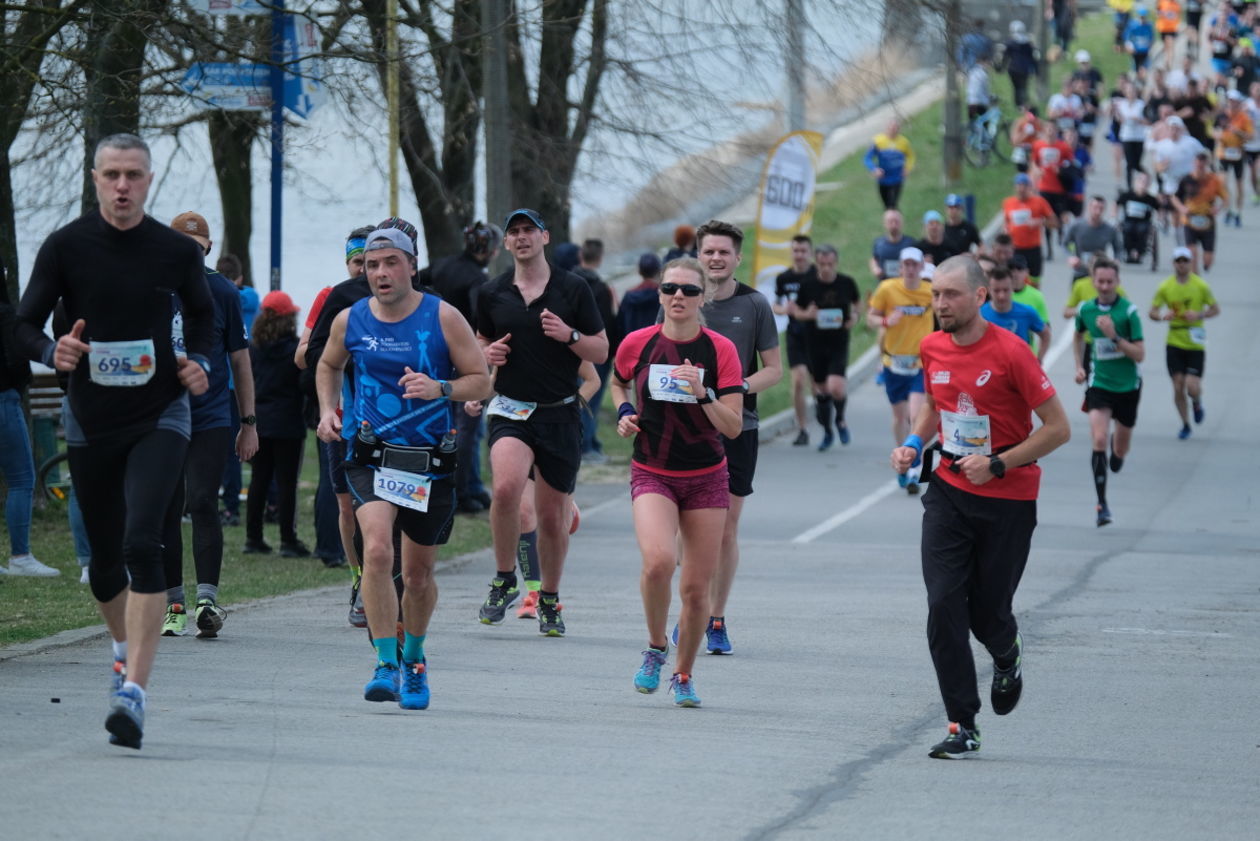  4 Dycha do Maratonu na Zalewem Zemborzyckim (zdjęcie 1) - Autor: Maciej Kaczanowski