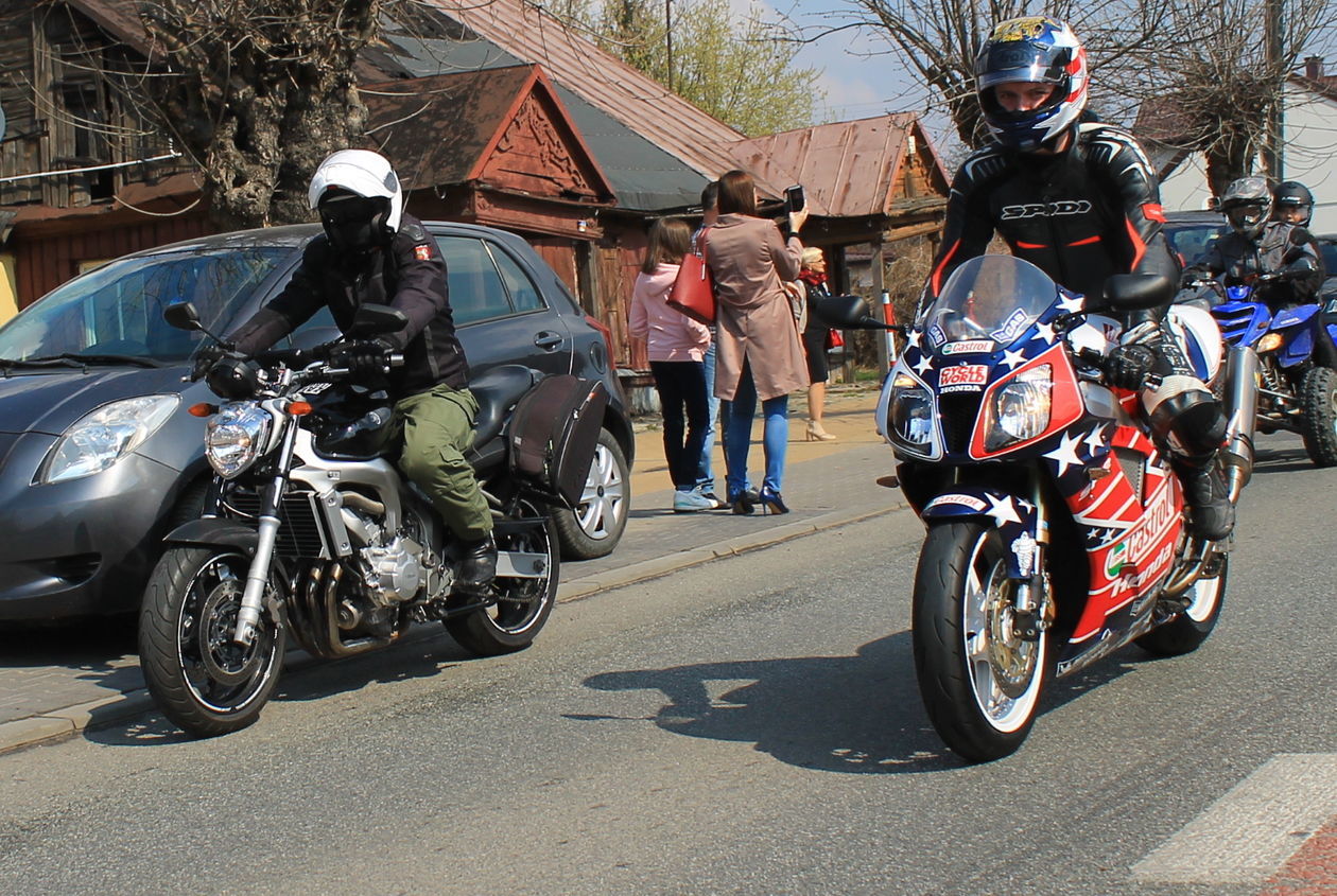  Motocykliści rozpoczęli sezon, w Dęblinie i Stężycy (zdjęcie 36) - Autor: Radosław Szczęch
