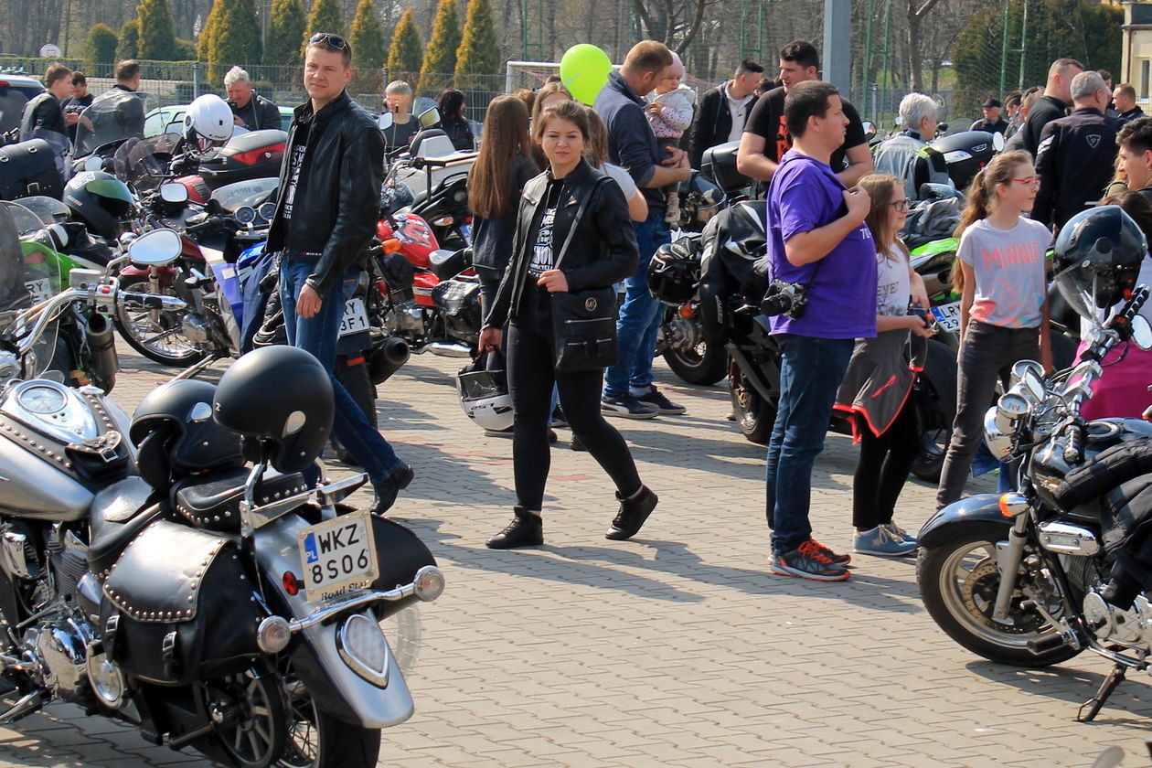  Motocykliści rozpoczęli sezon, w Dęblinie i Stężycy (zdjęcie 25) - Autor: Radosław Szczęch