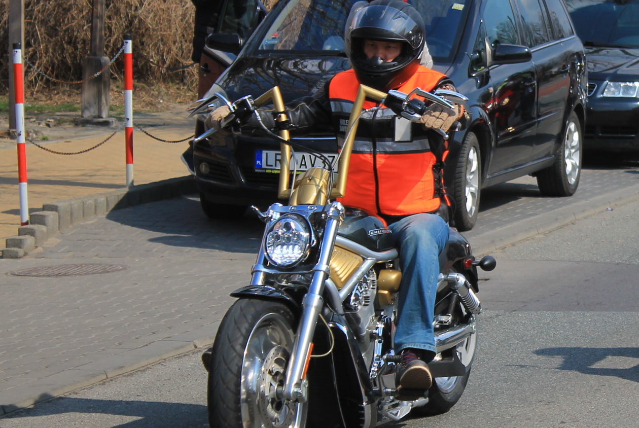  Motocykliści rozpoczęli sezon, w Dęblinie i Stężycy (zdjęcie 40) - Autor: Radosław Szczęch