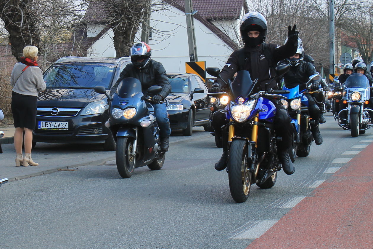 Motocykliści rozpoczęli sezon, w Dęblinie i Stężycy (zdjęcie 54) - Autor: Radosław Szczęch