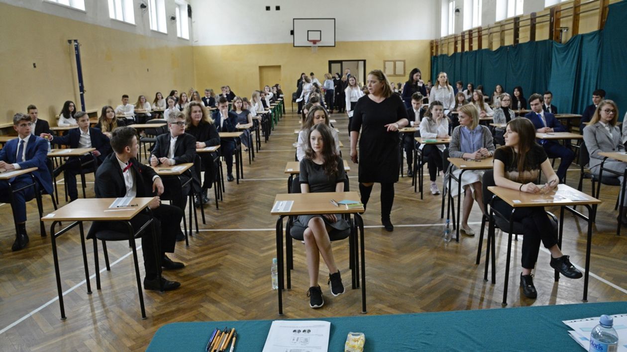  Egzamin gimnazjalny 2019. Szkoła Podstawowa nr 18 w Lublinie (zdjęcie 1) - Autor: Paweł Buczkowski