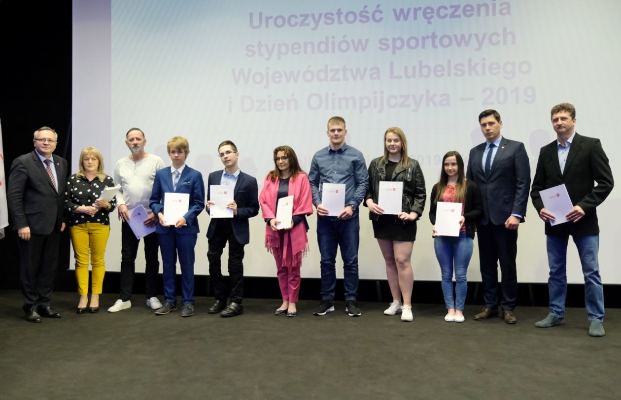  Dzień Olimpijczyka: wręczenie stypendiów sportowych Województwa Lubelskiego (zdjęcie 1) - Autor: Maciej Kaczanowski