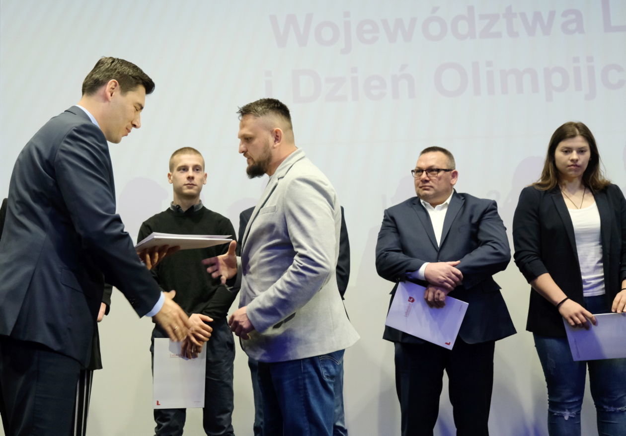  Dzień Olimpijczyka: wręczenie stypendiów sportowych Województwa Lubelskiego (zdjęcie 1) - Autor: Maciej Kaczanowski