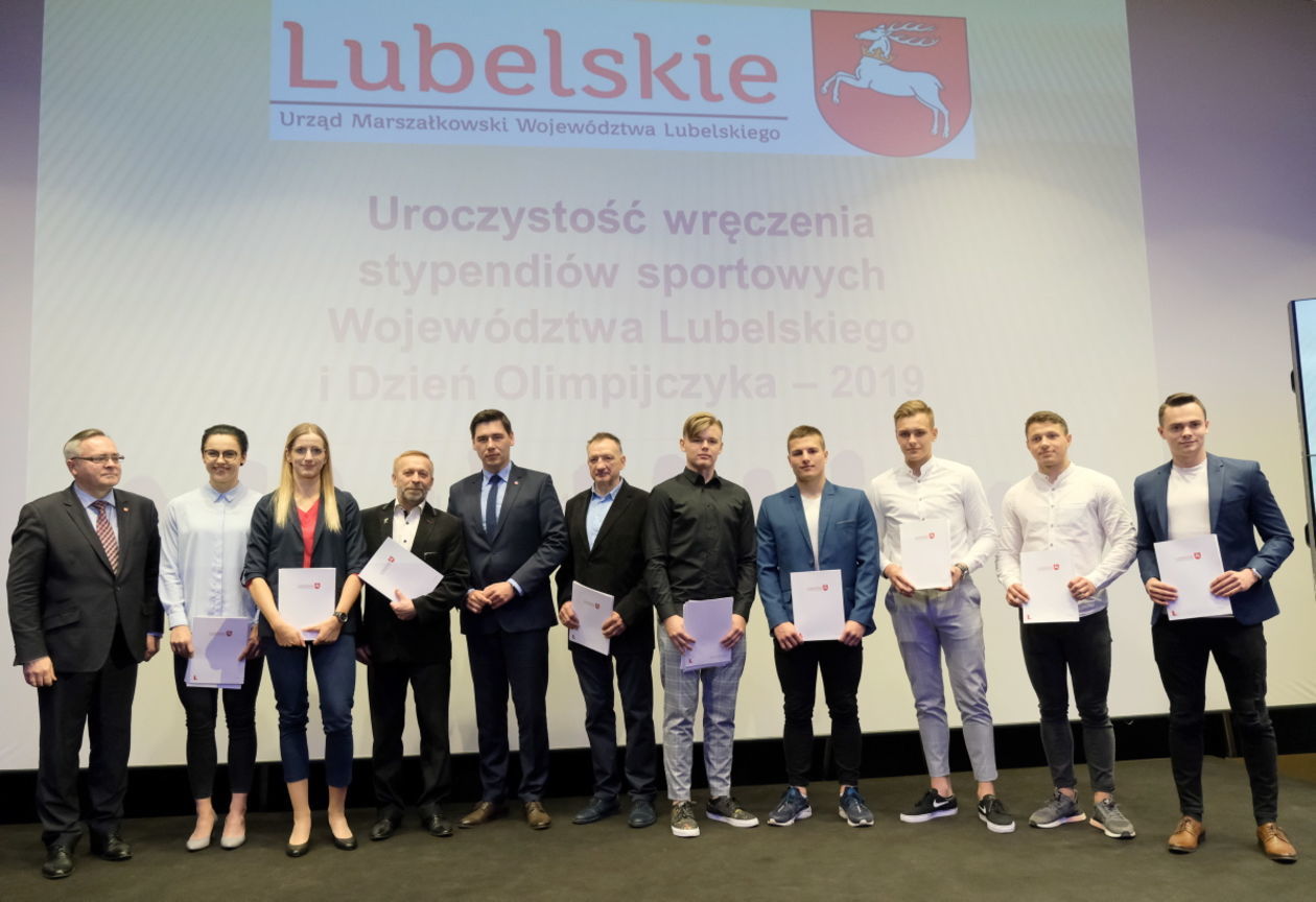  Dzień Olimpijczyka: wręczenie stypendiów sportowych Województwa Lubelskiego (zdjęcie 1) - Autor: Maciej Kaczanowski
