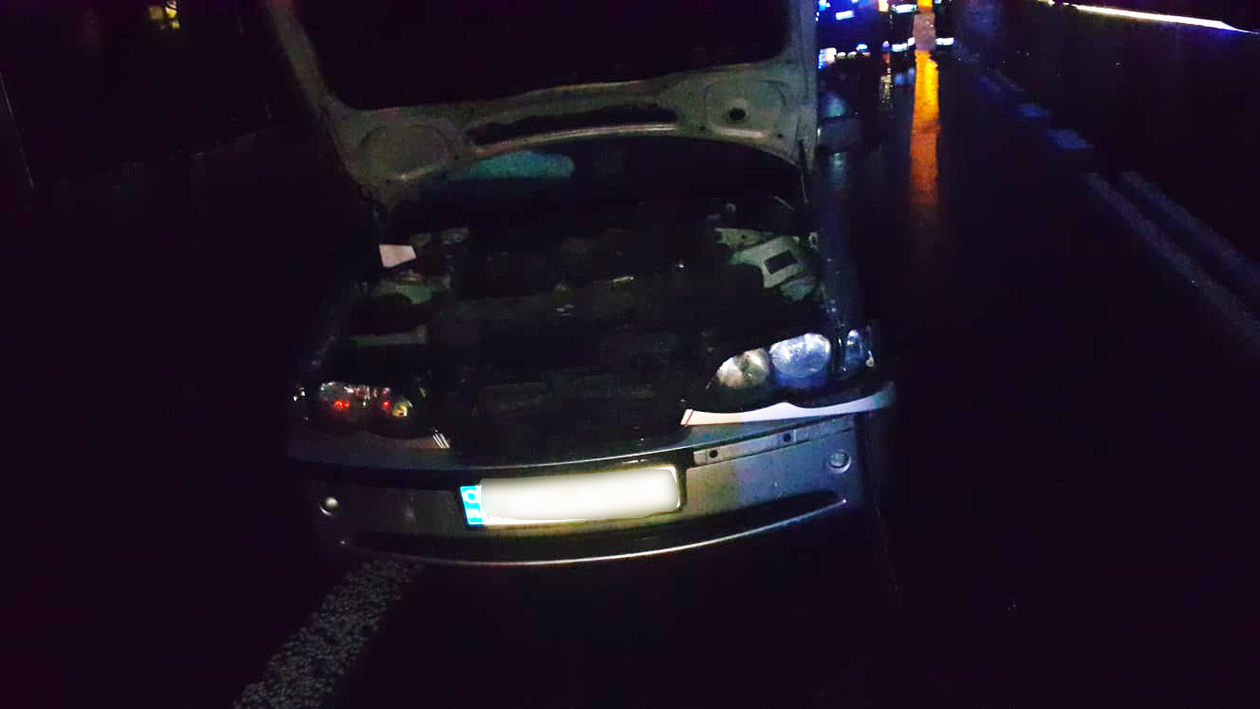  Wypadek w Kraśniku. Zderzyły się opel i BMW (zdjęcie 1) - Autor: Czytelnik Zbigniew Bielecki